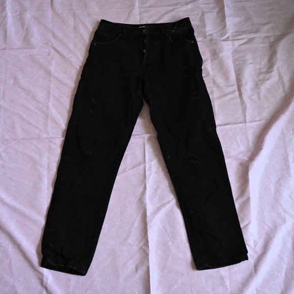 Forever 21 Straight-Leg Distressed Black Jeans – Size 26 🖤✨ - Picture 2 of 7